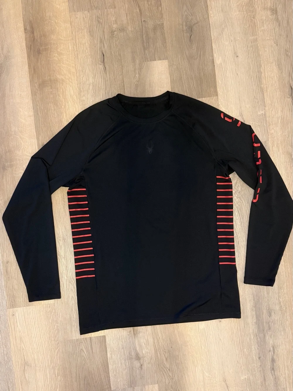 Spyder Swim Black Long Sleeve Rash Guard Red Stripe Logo Men’s Medium